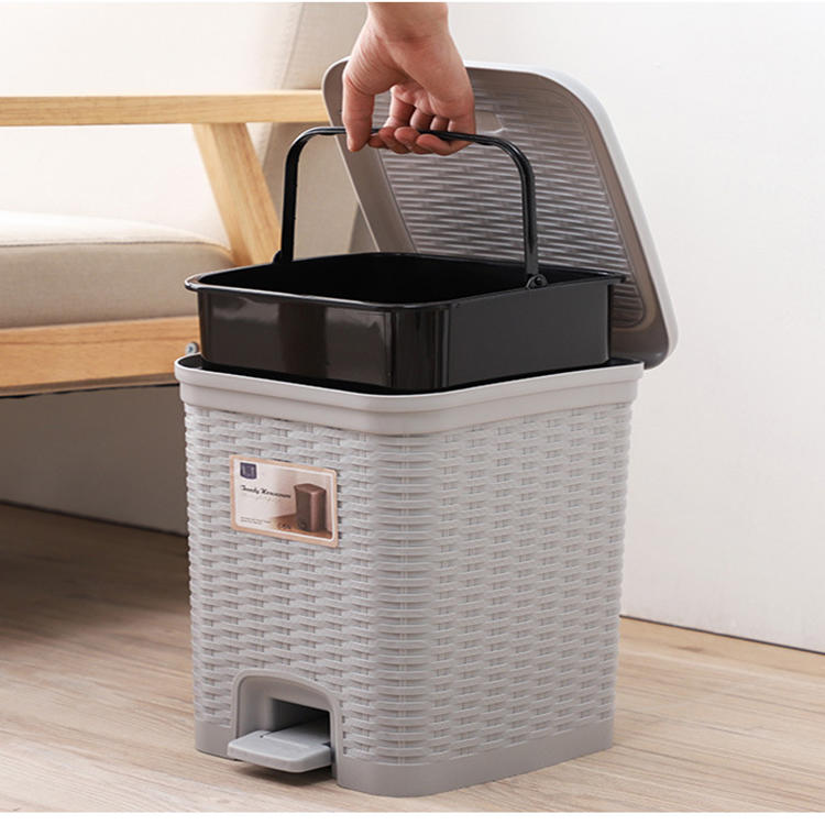 Plastic Slow-down Silent Trash Basket Rattan Weave Trash Can
