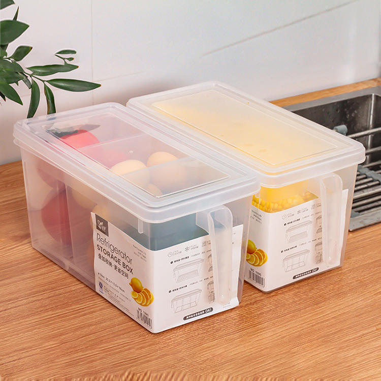 3-Compartment Fresh-Keeping Box with Handle - Versatile Food Storage Solution