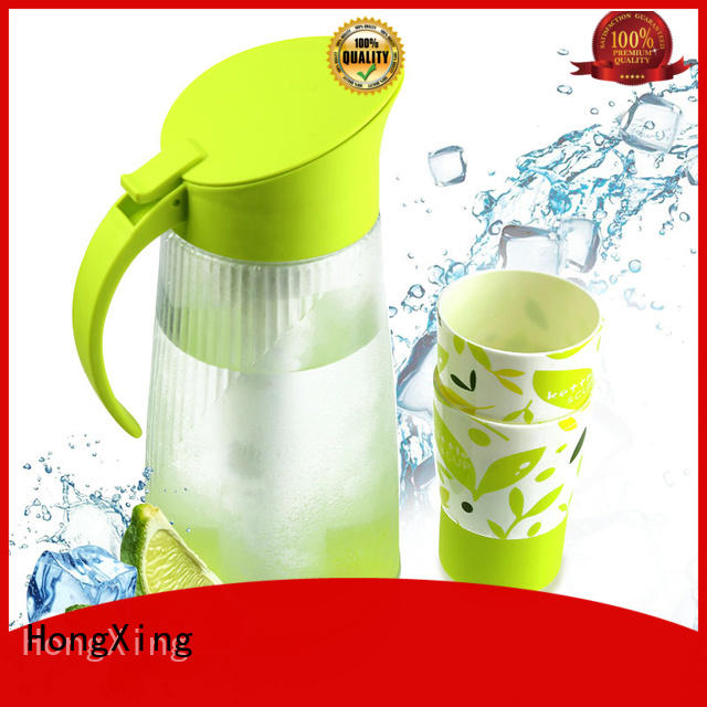 humanized design small plastic jug with lid 2300ml to store fruits