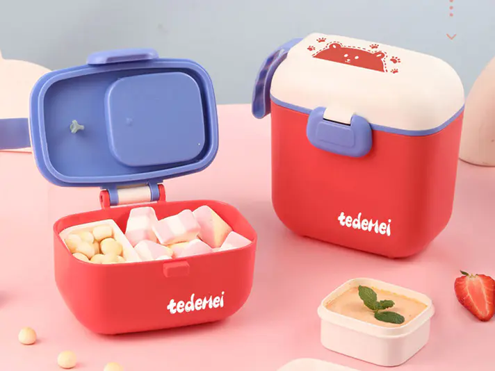 Baby's Little Secret: The Stylish Portable Complementary Food Box
