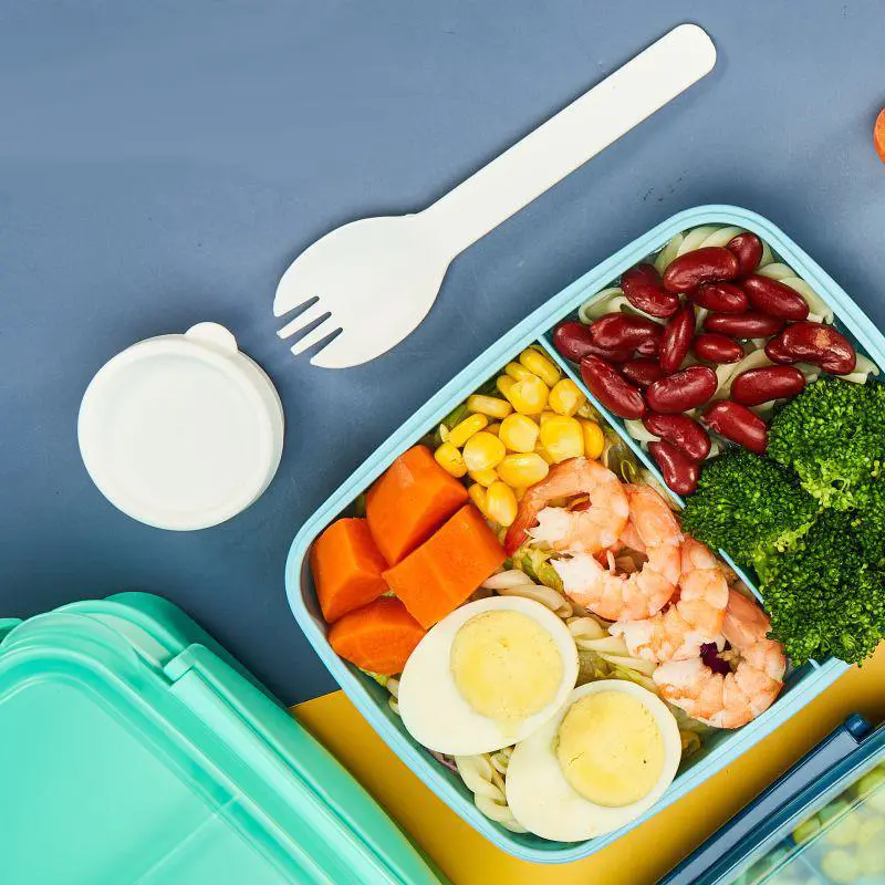 3-layer Solid Color Lunch Box with Spoon and Sauce Box (1.65 liters)